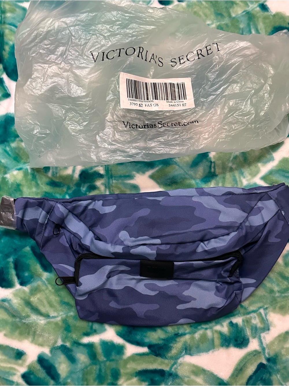 Victoria’s Secret Pink Blue Camouflage Oversized Belt Bag,New